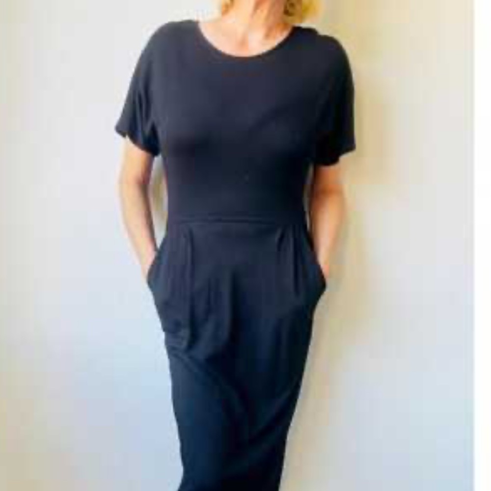 BODEN Black Knit Knee Length Dress with Pockets